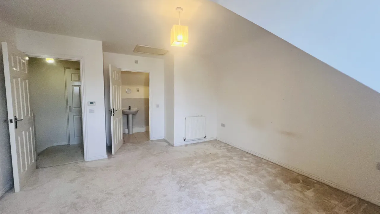 Larchfield Road, Maidenhead, SL6, photo 13