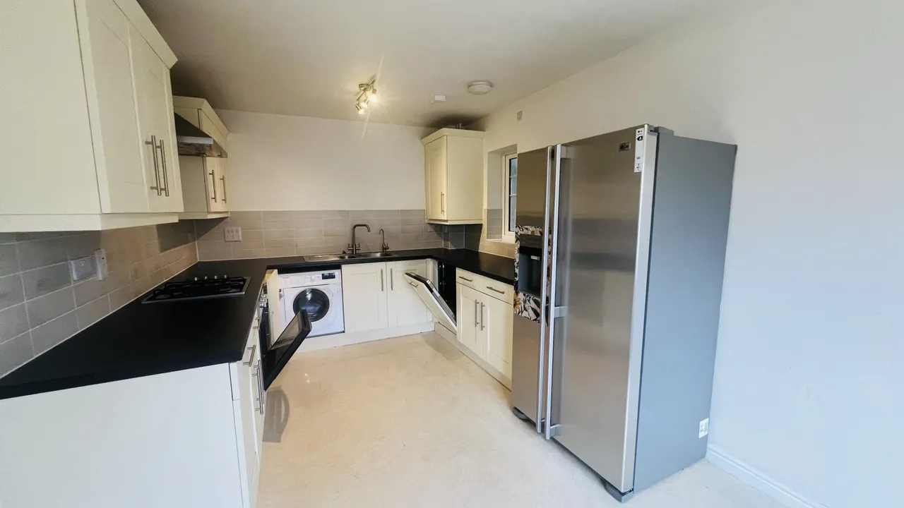 Larchfield Road, Maidenhead, SL6, photo 3