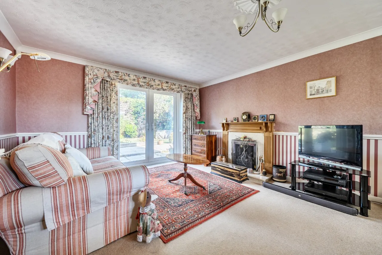 Reeves Close, West Wellow, SO51, photo 13