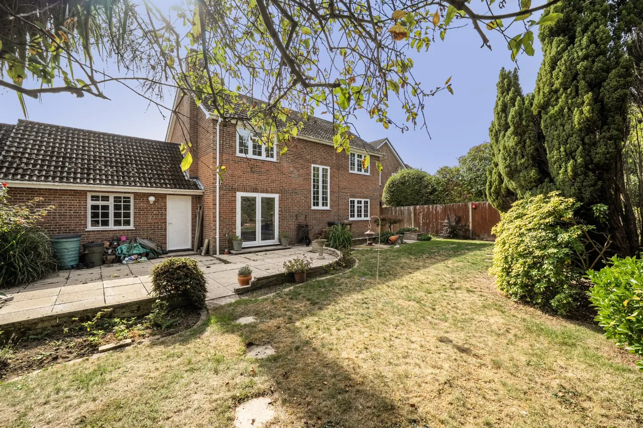 Reeves Close, West Wellow, SO51, photo 18