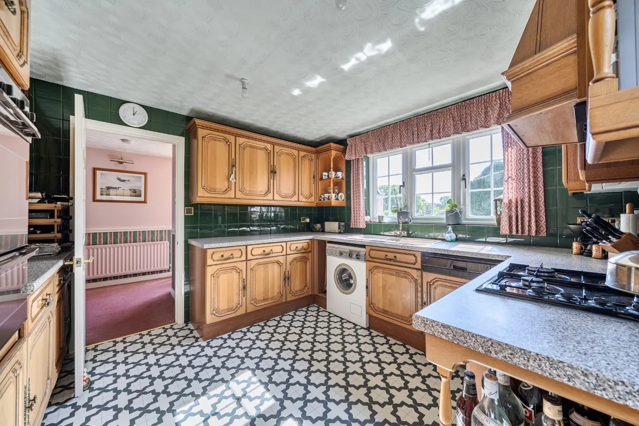 Reeves Close, West Wellow, SO51, photo 19