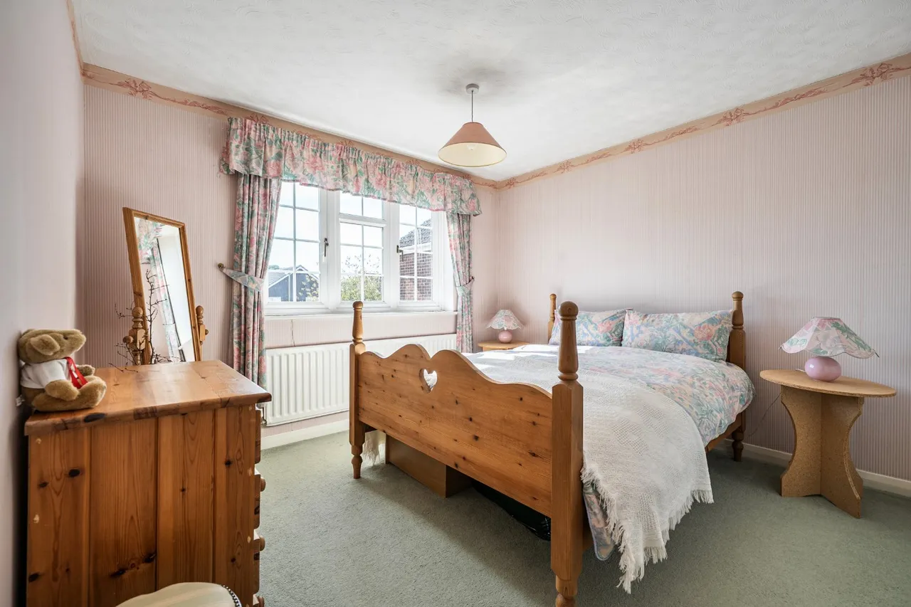 Reeves Close, West Wellow, SO51, photo 16