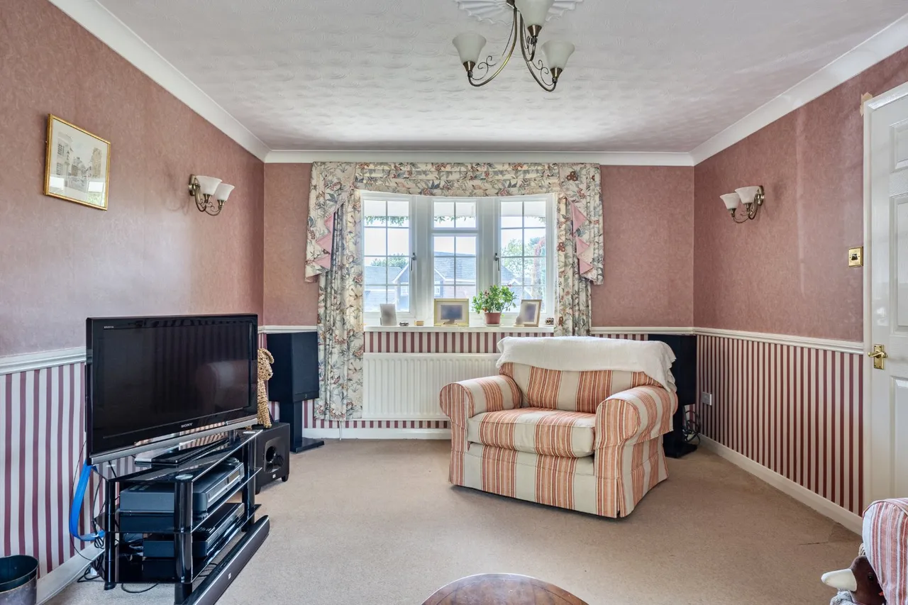 Reeves Close, West Wellow, SO51, photo 12
