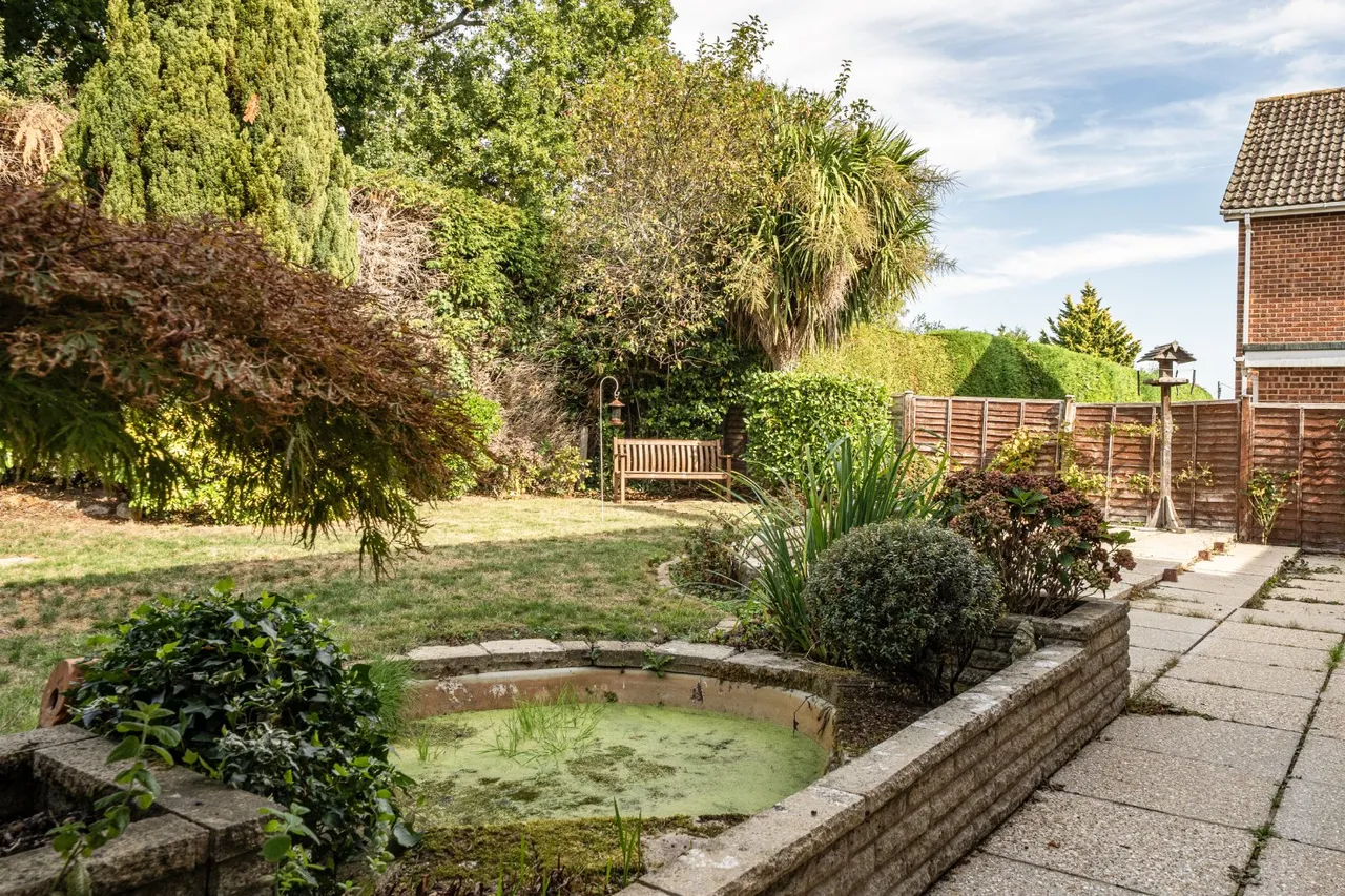 Reeves Close, West Wellow, SO51, photo 21