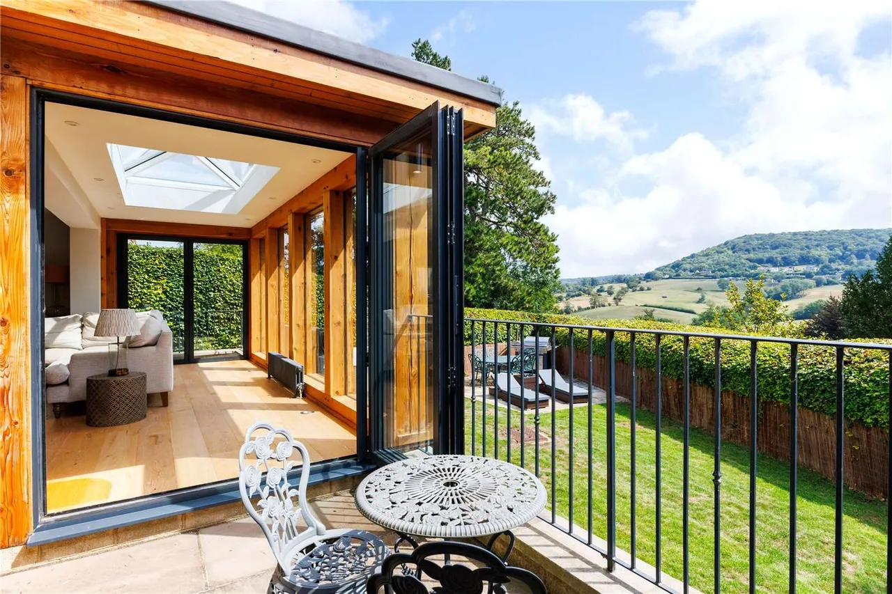 Lower Washwell Lane, Painswick, Stroud, Gloucestershire, GL6 6XW, photo 9