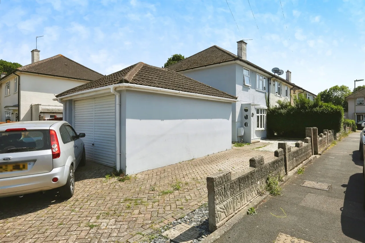 Beauchamp Avenue, Gosport, PO13, photo 3
