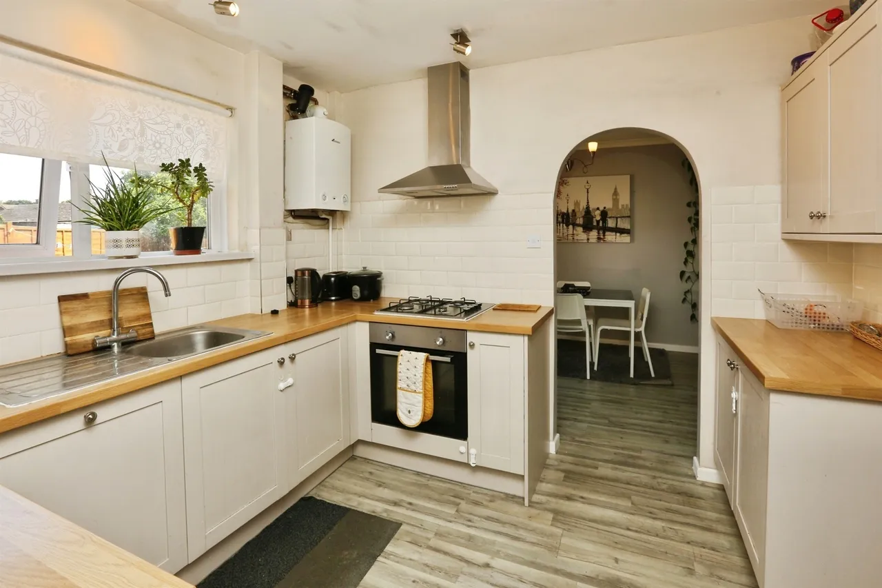 Beauchamp Avenue, Gosport, PO13, photo 5