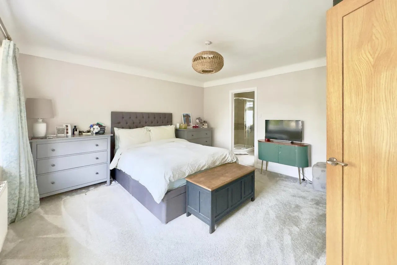 Glenferness Avenue, BH3, photo 17