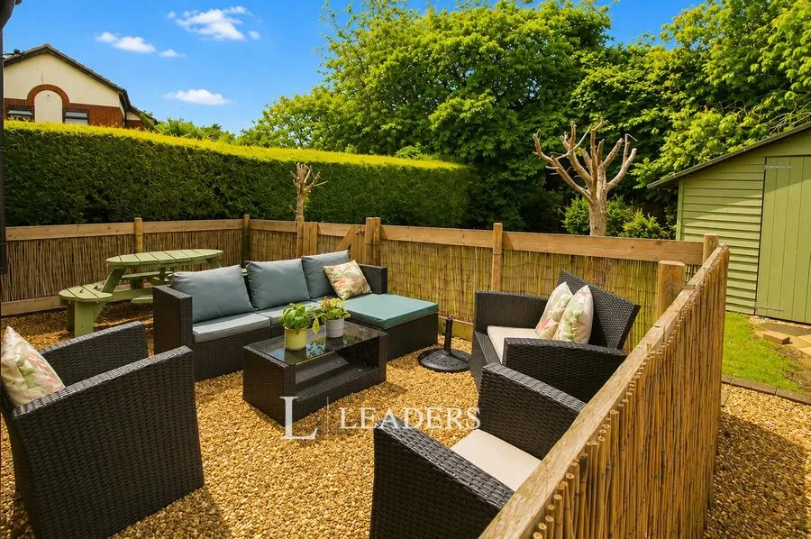 Dyers Mews, Neath Hill, MK14, photo 20