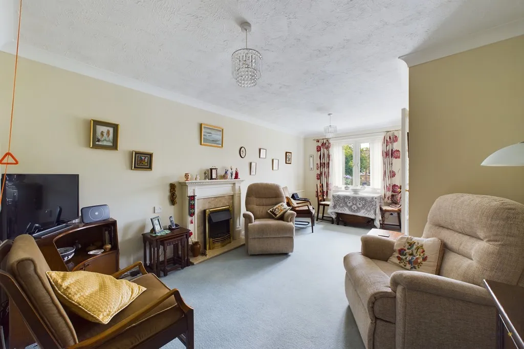 Park Road, Ashbourne, photo 4