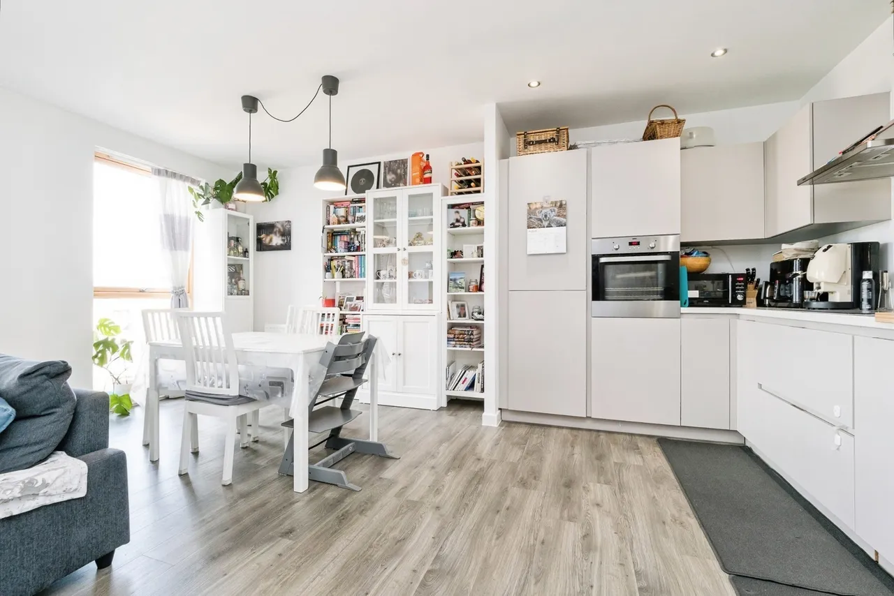 2 bed flat for sale — Ripplegate Walk, Barking, IG11