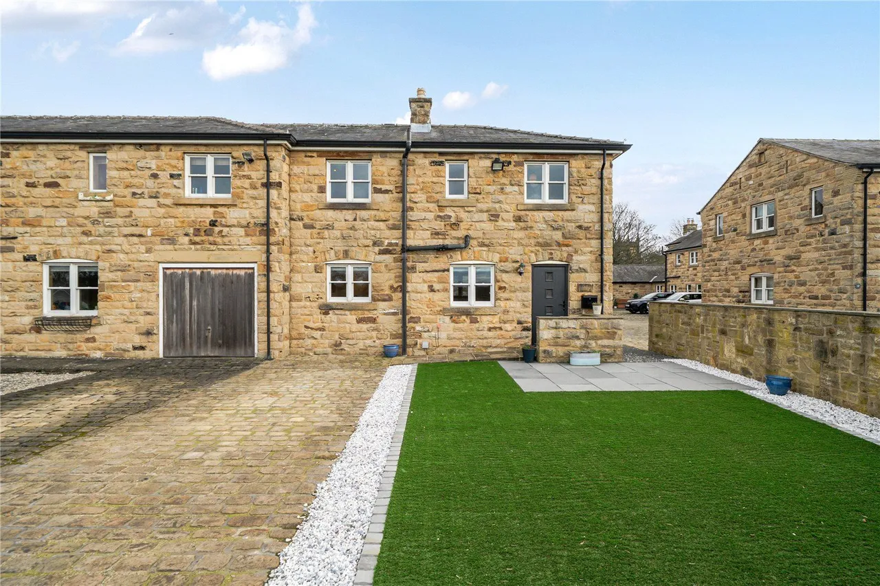 Church Side, Methley, LS26, photo 27