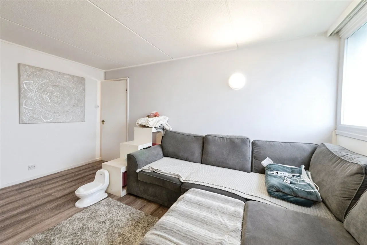 Magennis Close, Gosport, PO13, photo 11