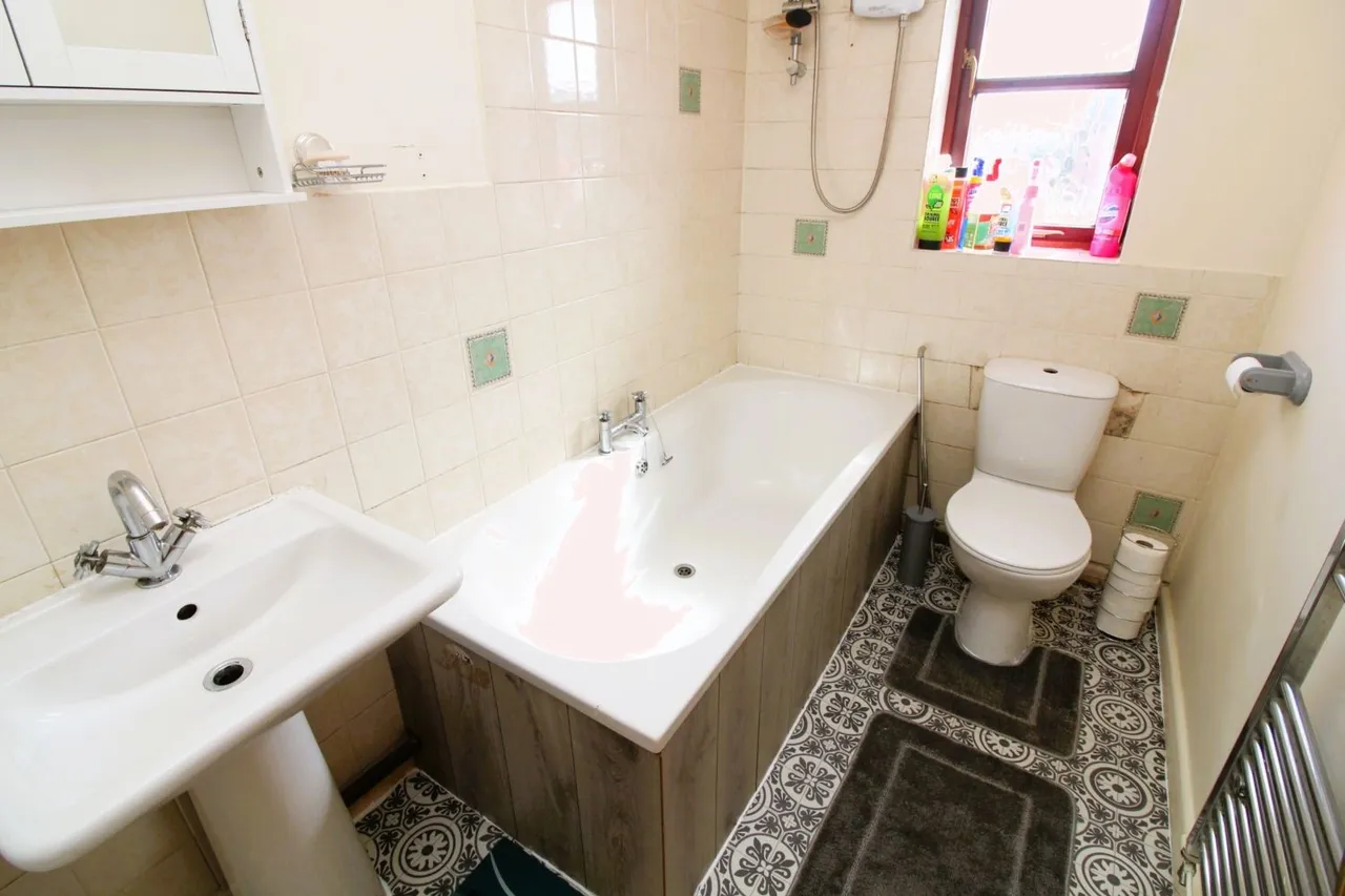 Leeward Close, Bridgwater, TA6, photo 15