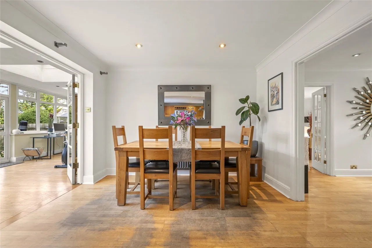 St. Leonards Road, Claygate, Esher, Surrey, KT10, photo 6