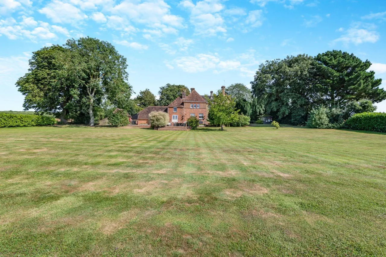Pluckley Road, Little Chart, TN27, photo 21