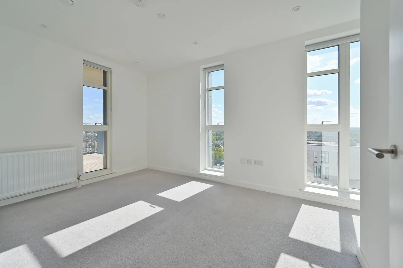 Flat 67, Culvert West House, Wealdstone, photo 4