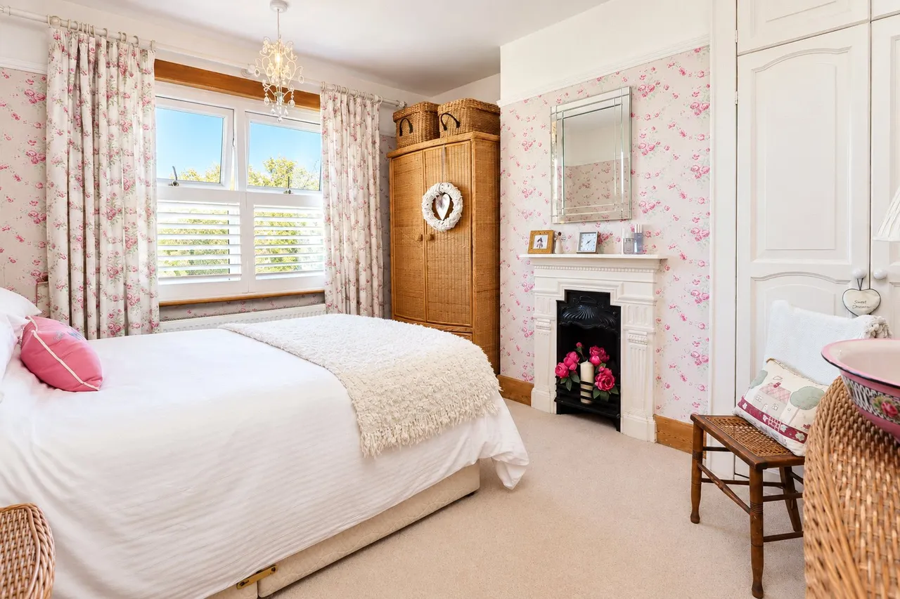 Maybury Hill, Woking, GU22, photo 17