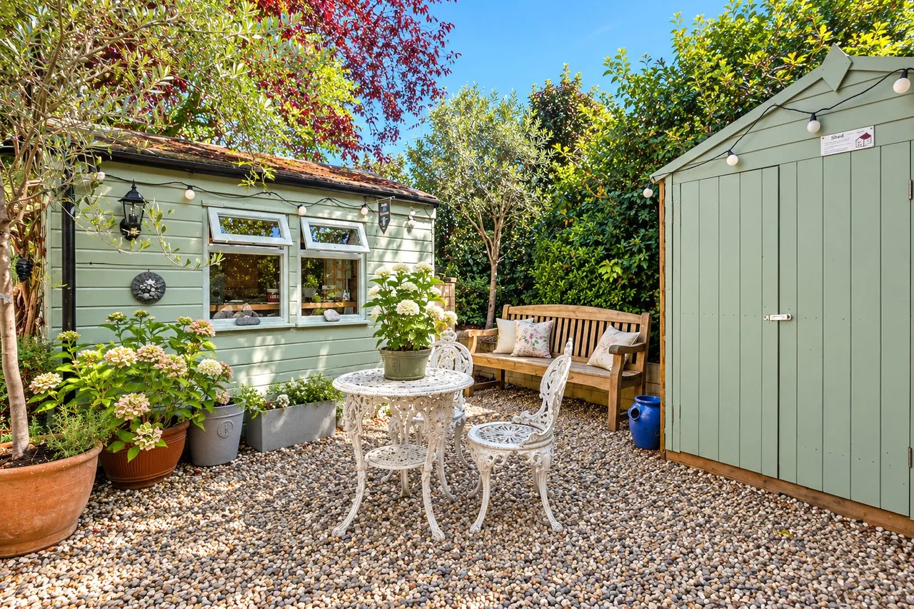 Maybury Hill, Woking, GU22, photo 22