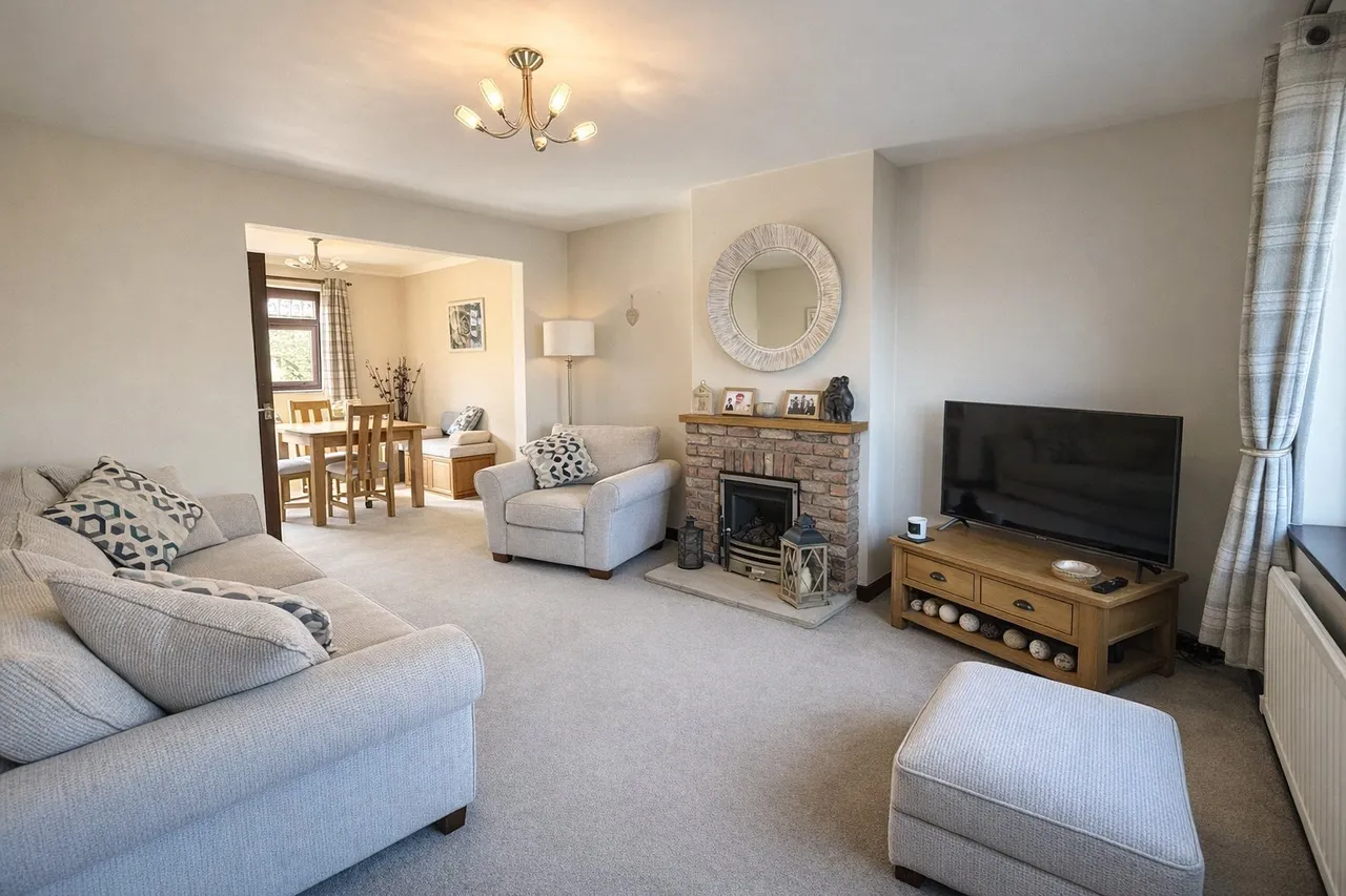 Ainderby Road, Northallerton, North Yorkshire, DL7, photo 3