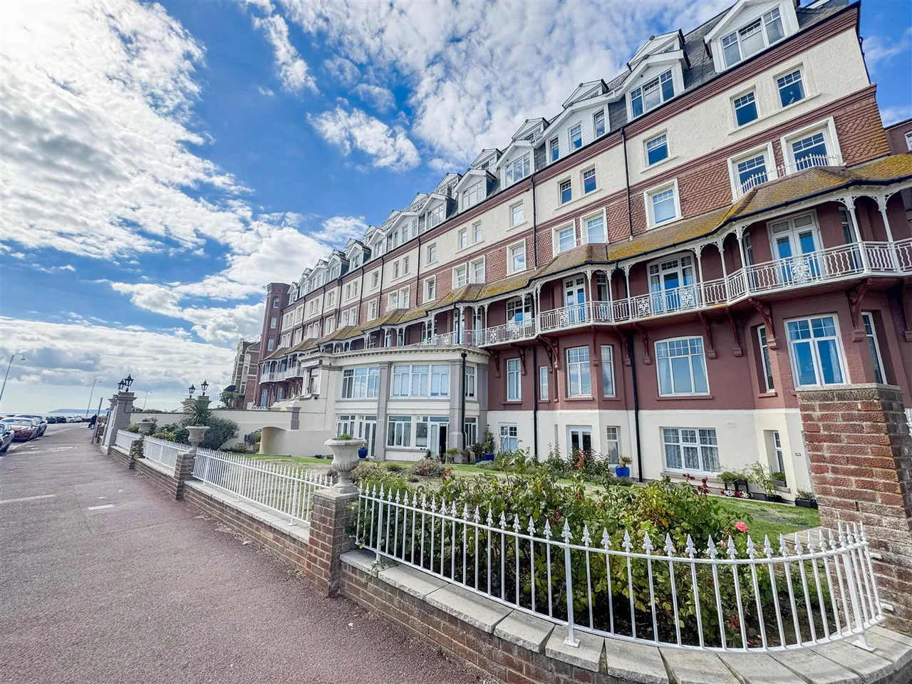 De La Warr Parade, Bexhill-On-Sea, TN40 1LS, photo 11