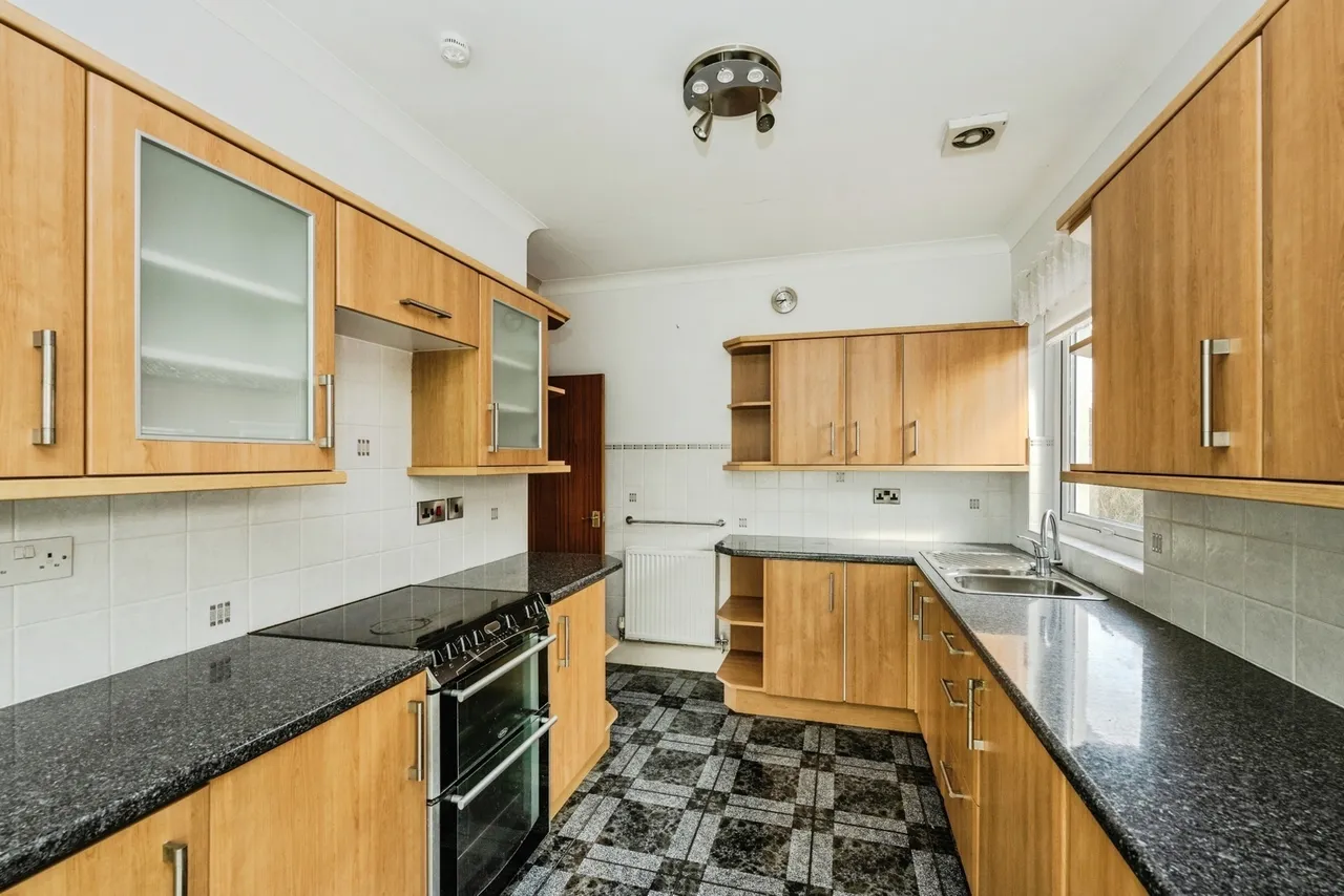 Dan Y Banc Road, Pontyates, SA15, photo 2