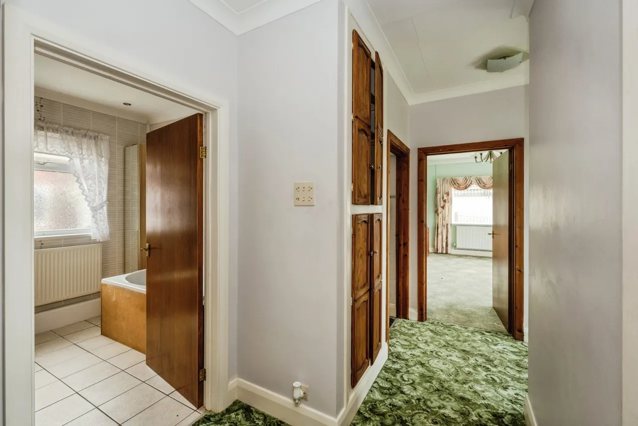 Dan Y Banc Road, Pontyates, SA15, photo 6