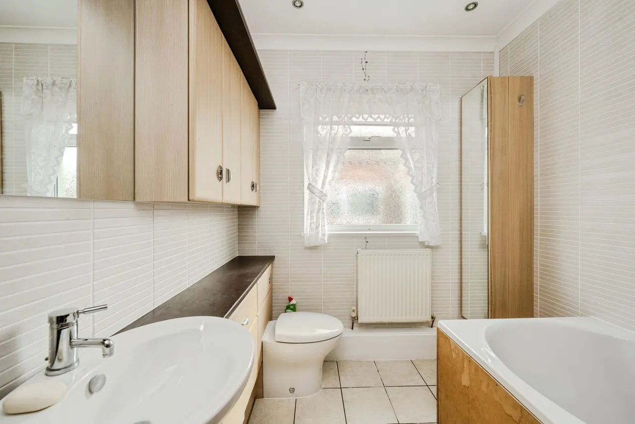 Dan Y Banc Road, Pontyates, SA15, photo 12