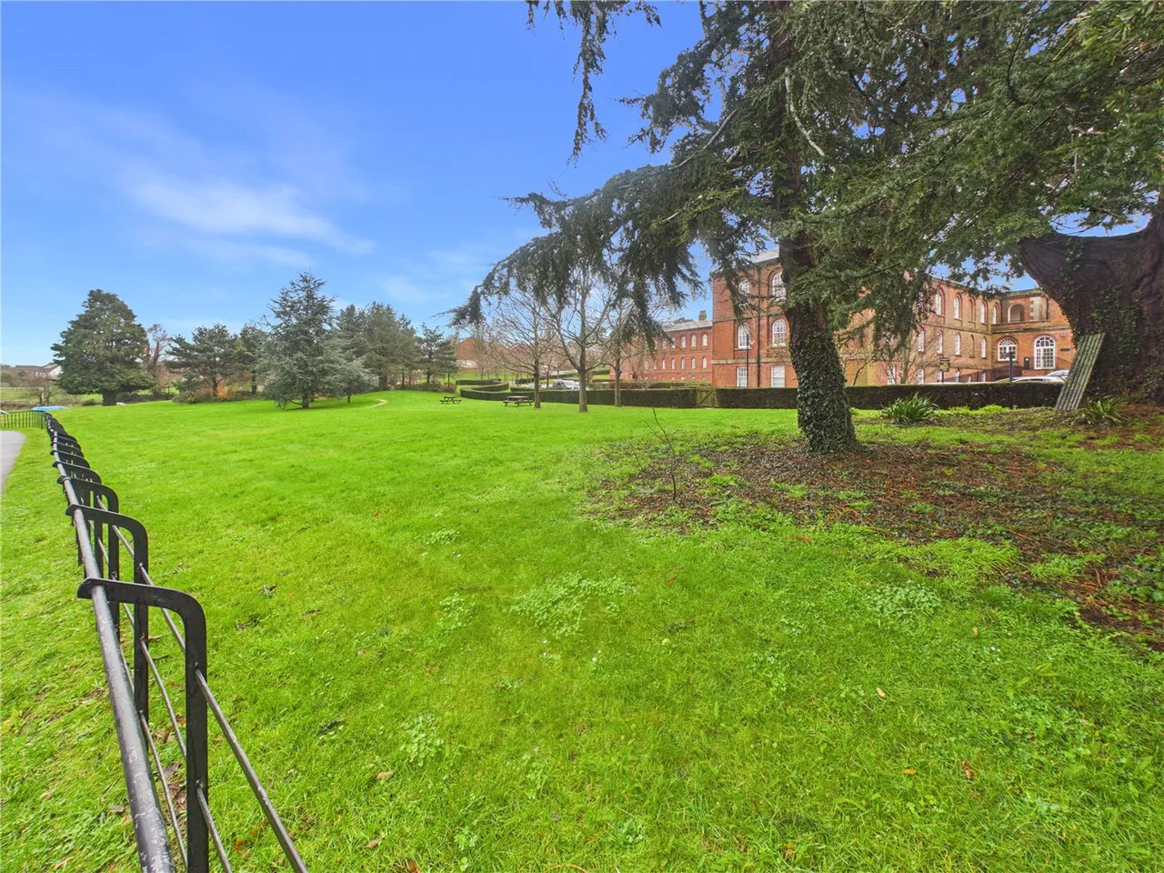 Devington Park, Exminster, Exeter, Devon, EX6, photo 4