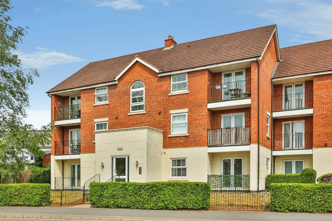 2 bed flat for sale, Portland Road, Hucknall, NG15