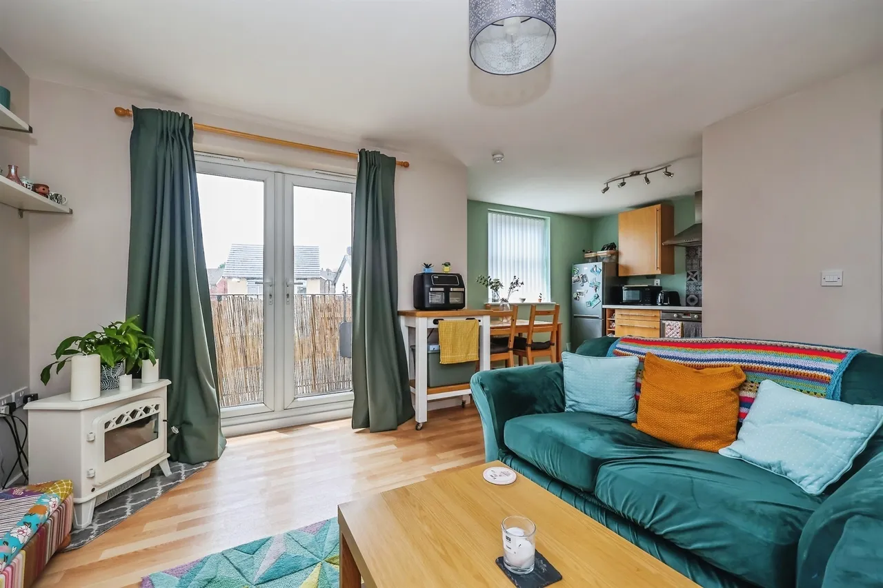 Portland Road, Hucknall, NG15, photo 2
