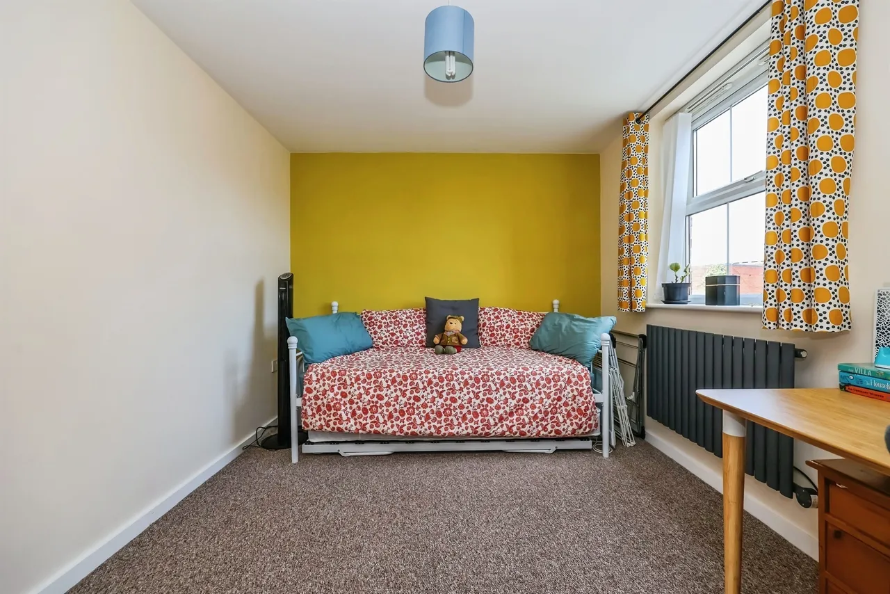 Portland Road, Hucknall, NG15, photo 11