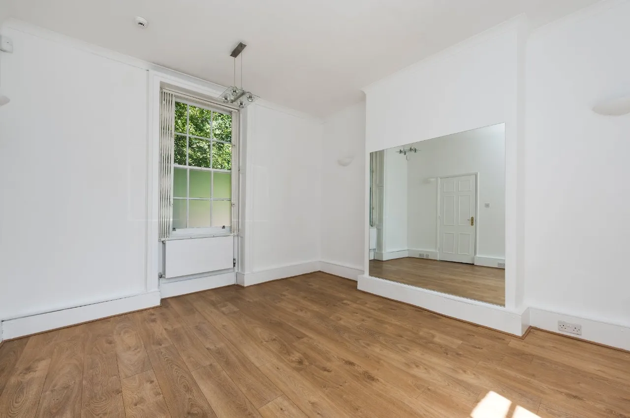 Heathfield Terrace, Chiswick, London, W4, photo 3