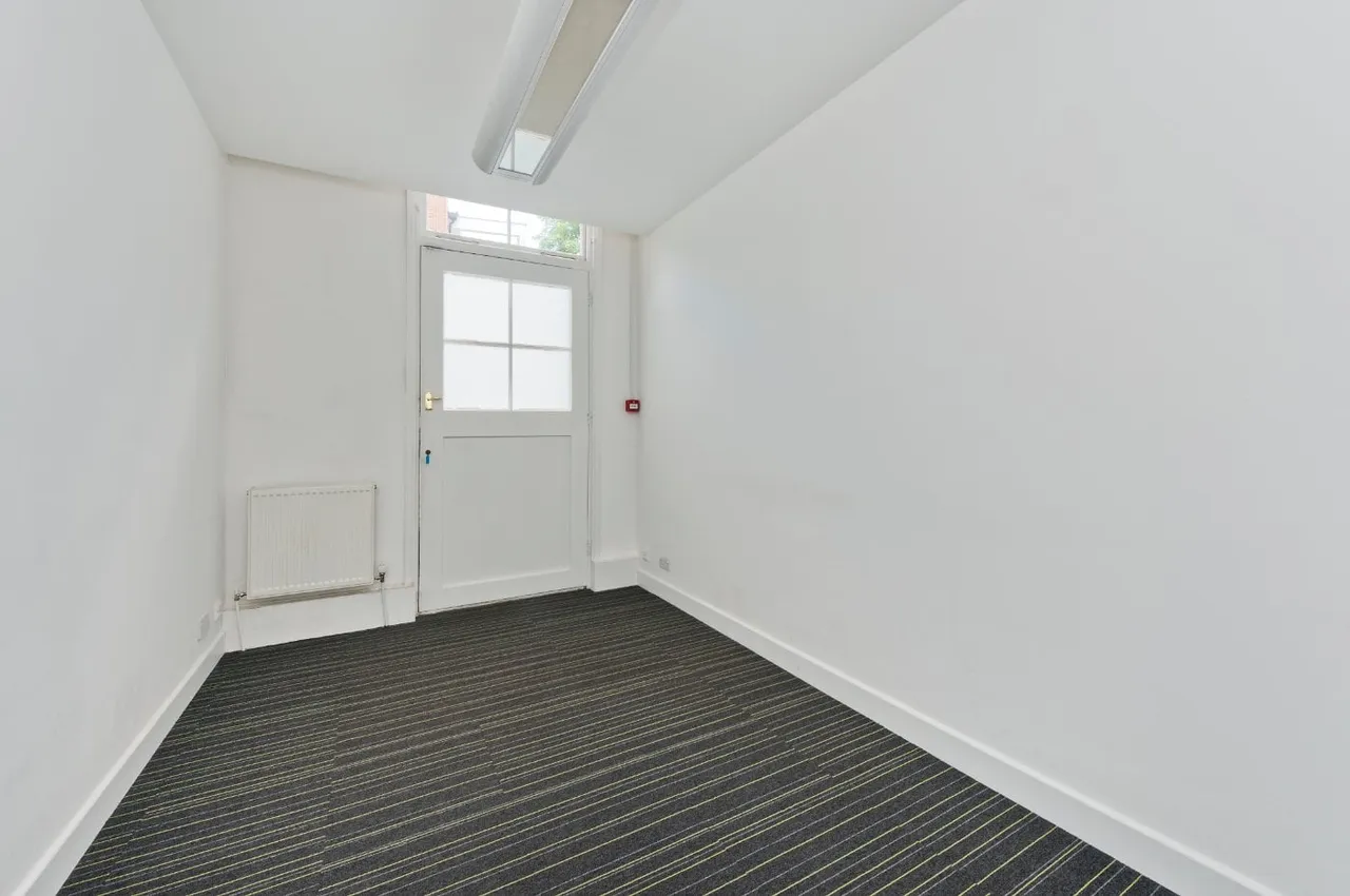 Heathfield Terrace, Chiswick, London, W4, photo 4