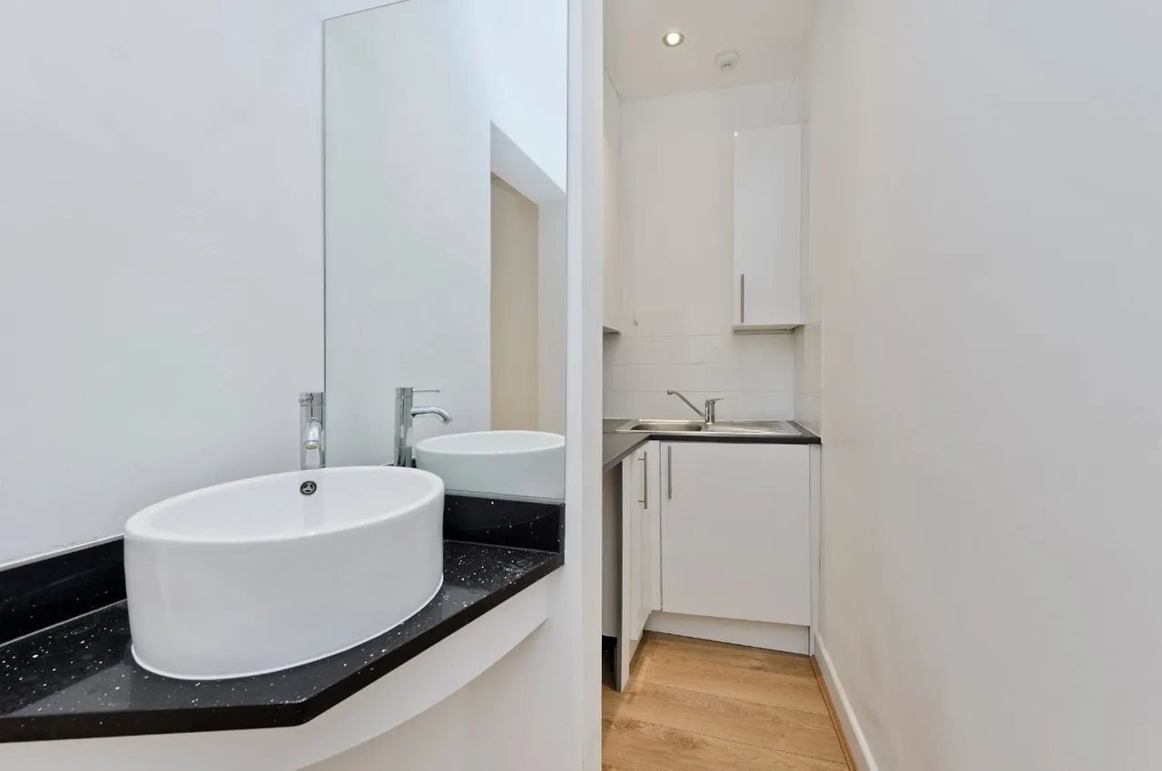 Heathfield Terrace, Chiswick, London, W4, photo 7