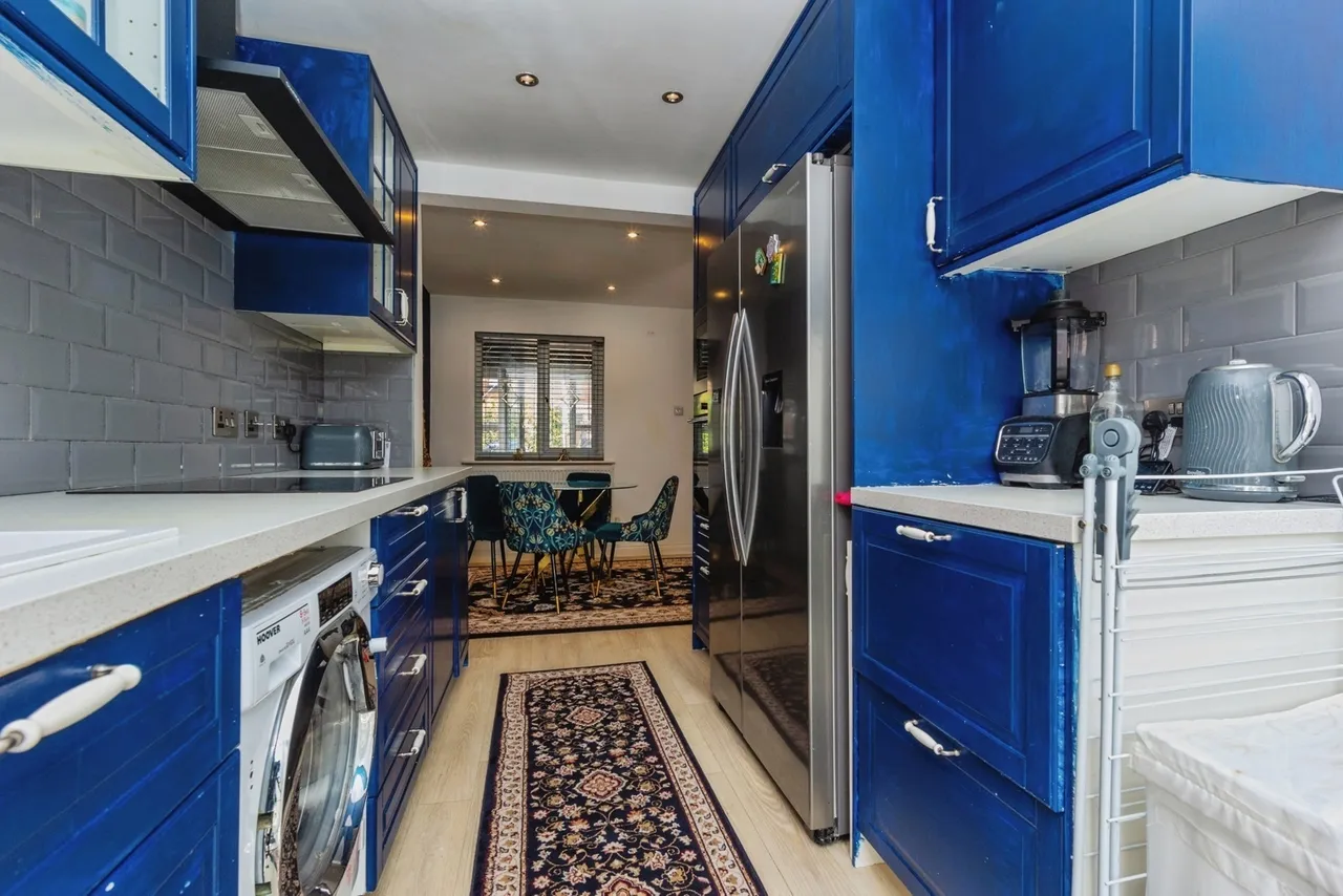 Rowanswood Drive, Hyde, SK14, photo 29