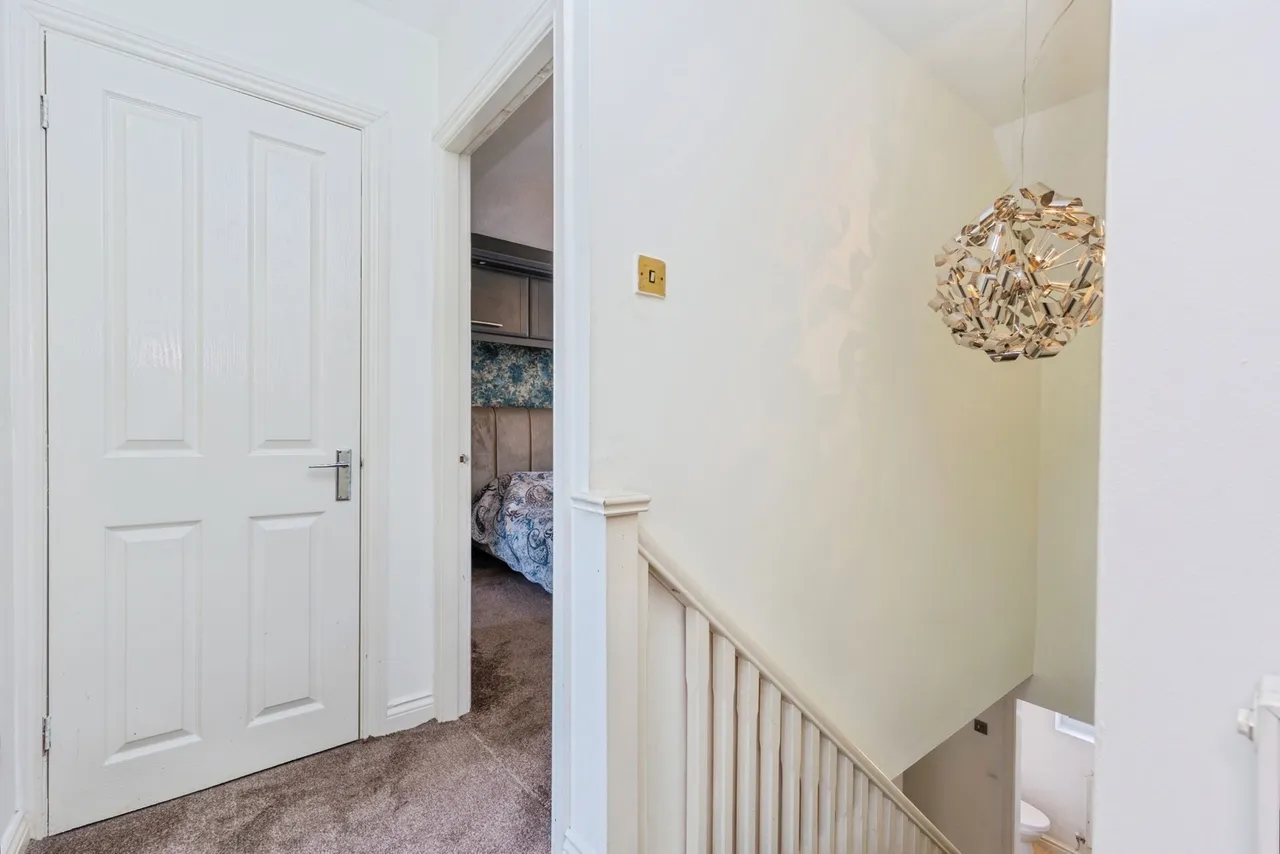 Rowanswood Drive, Hyde, SK14, photo 22