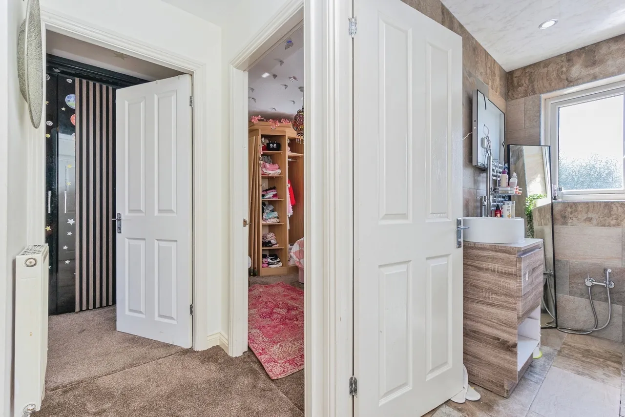 Rowanswood Drive, Hyde, SK14, photo 23