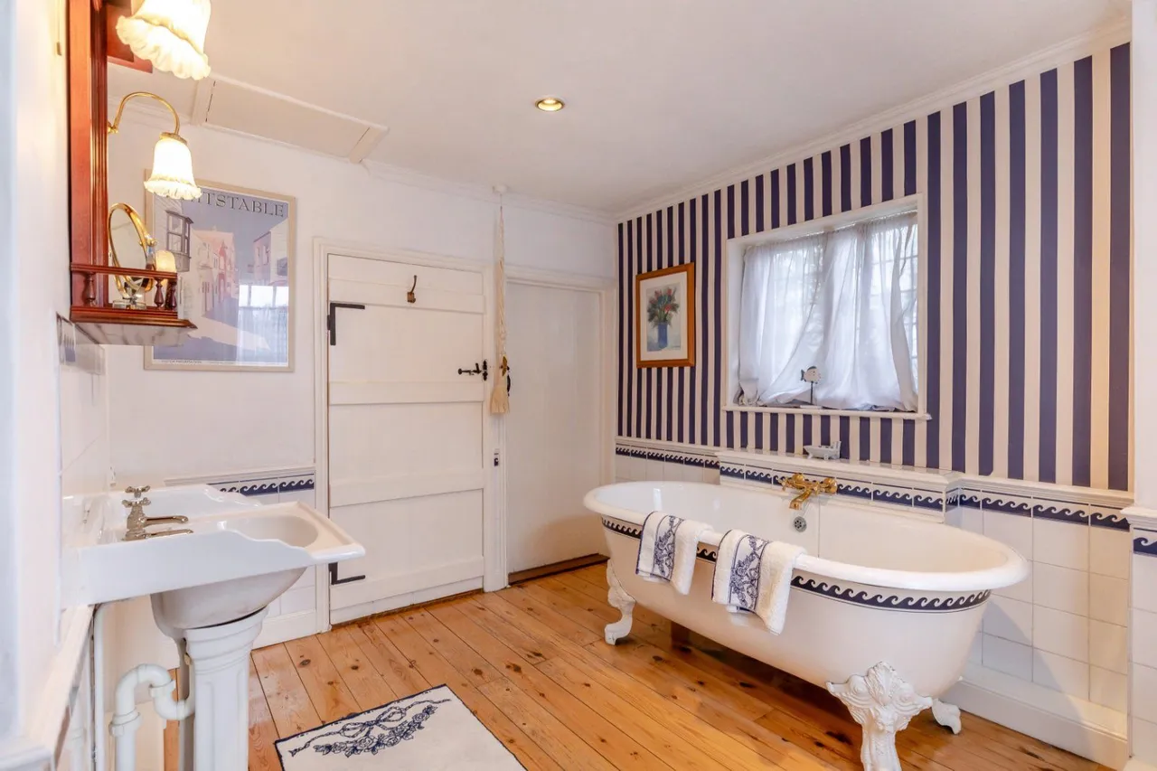 The Street, Ickham, CT3, photo 15
