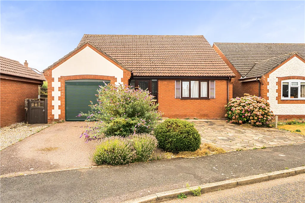 3 bed house for sale, Hendrie Road, Holt