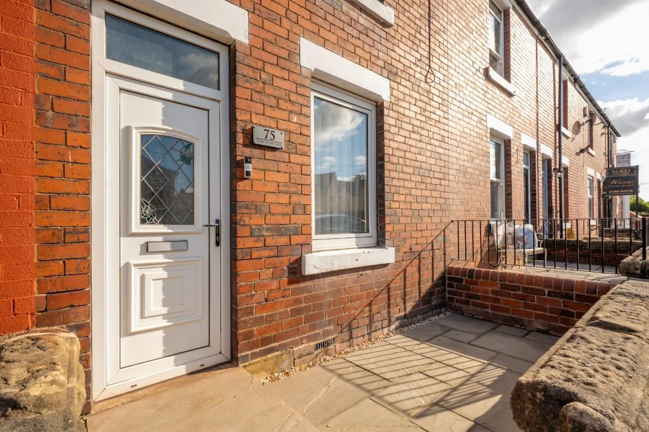2 bed house for sale, York Road, Tadcaster, LS24