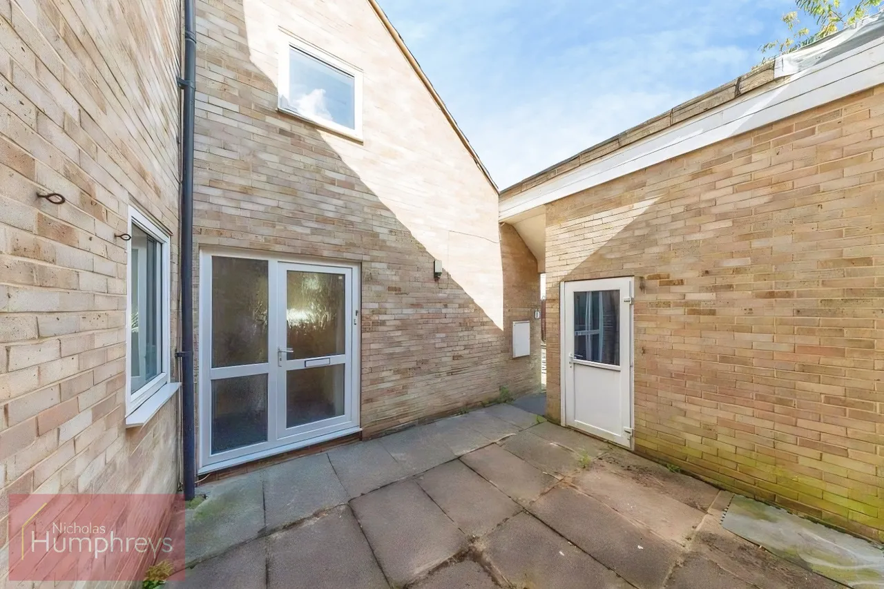 Strawmead, Hatfield, AL10, photo 2