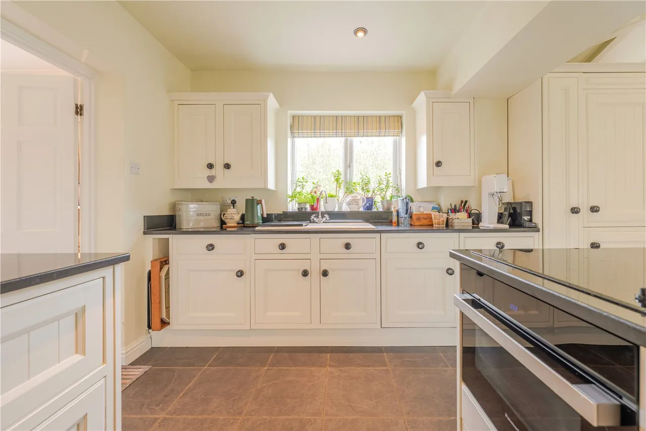 Post Office Lane, Lighthorne, CV35, photo 12