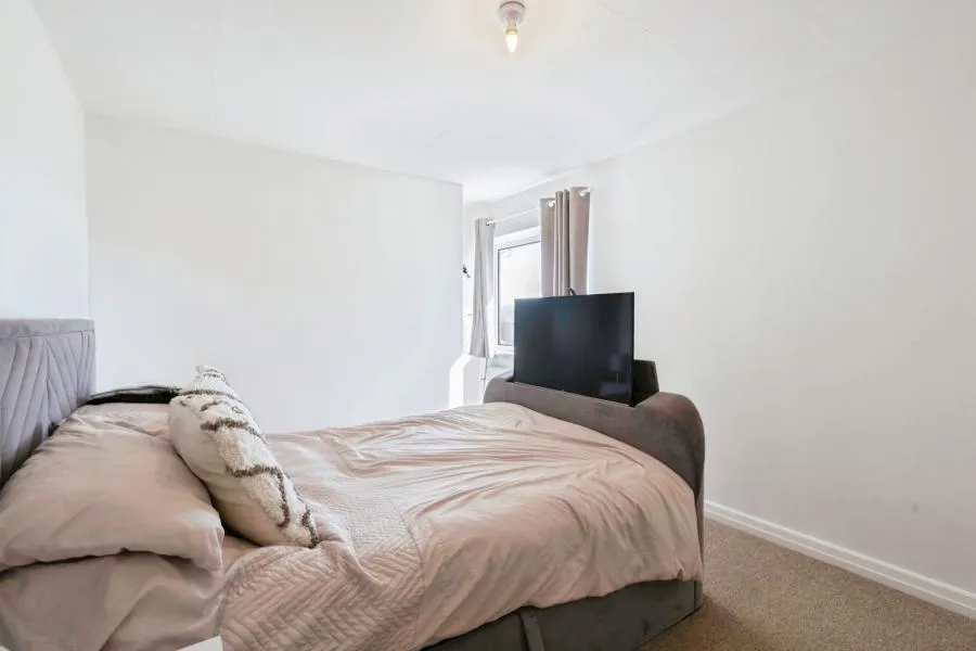 Batchmere Road, Batchmere, PO20, photo 7