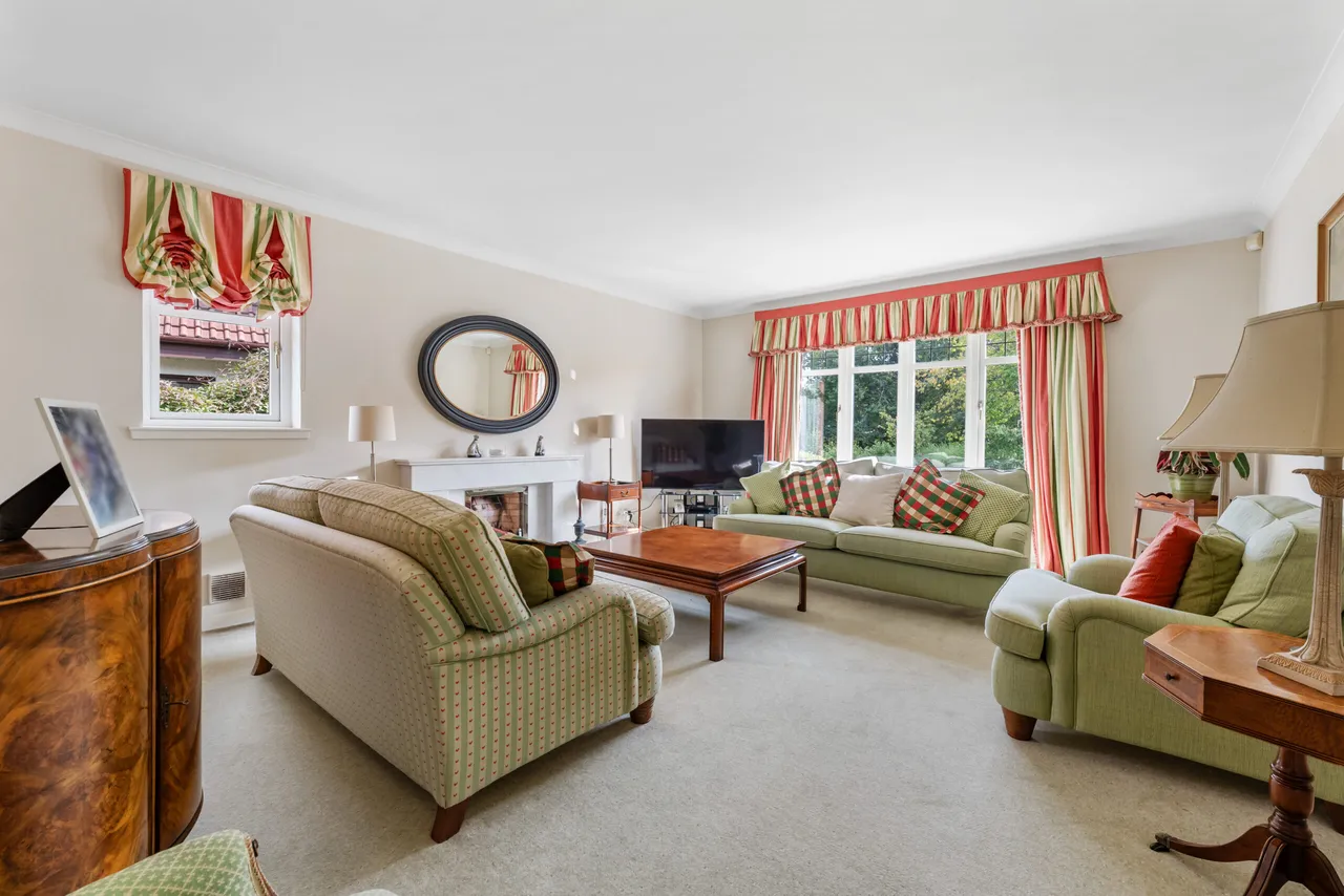 Newton Grove, Newton Mearns, photo 2