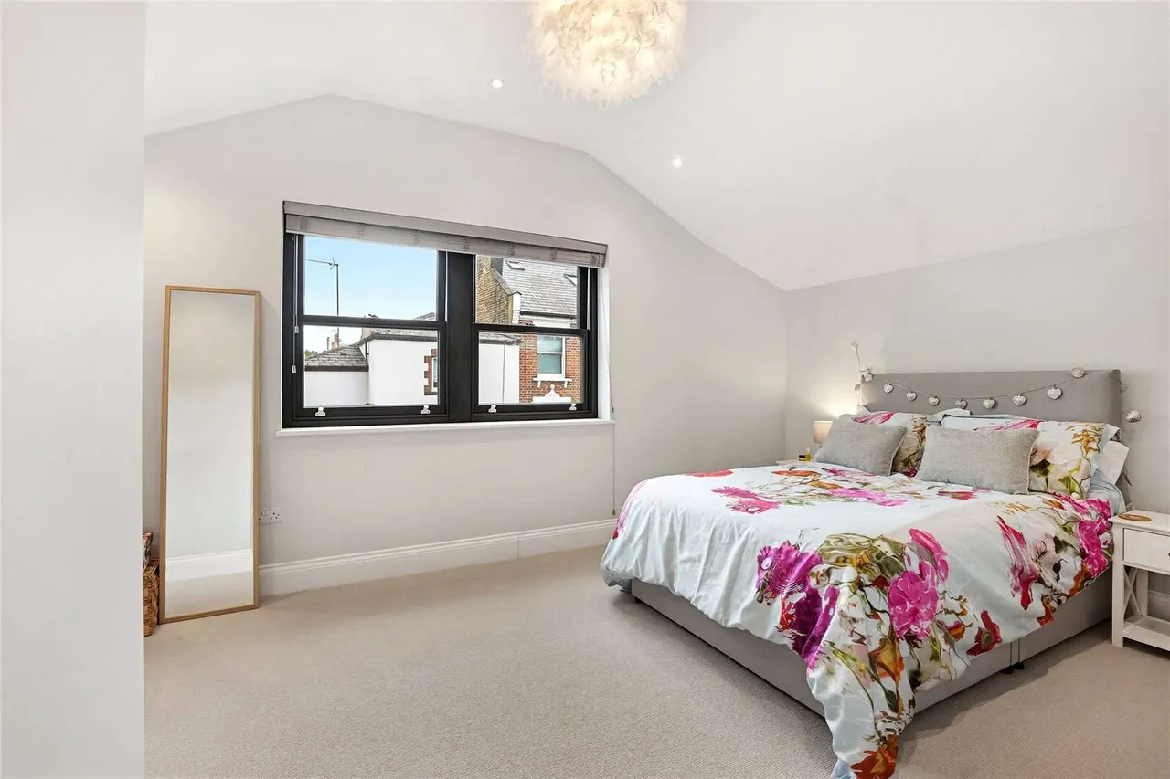 Ashbourne Grove, London, W4 2JH, photo 5
