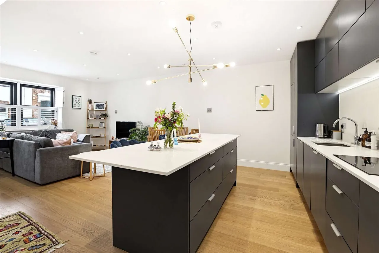 Ashbourne Grove, London, W4 2JH, photo 4
