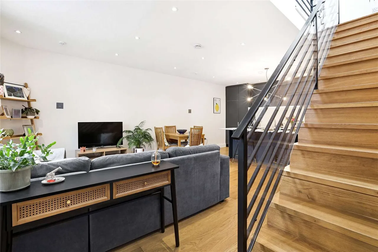 Ashbourne Grove, London, W4 2JH, photo 8