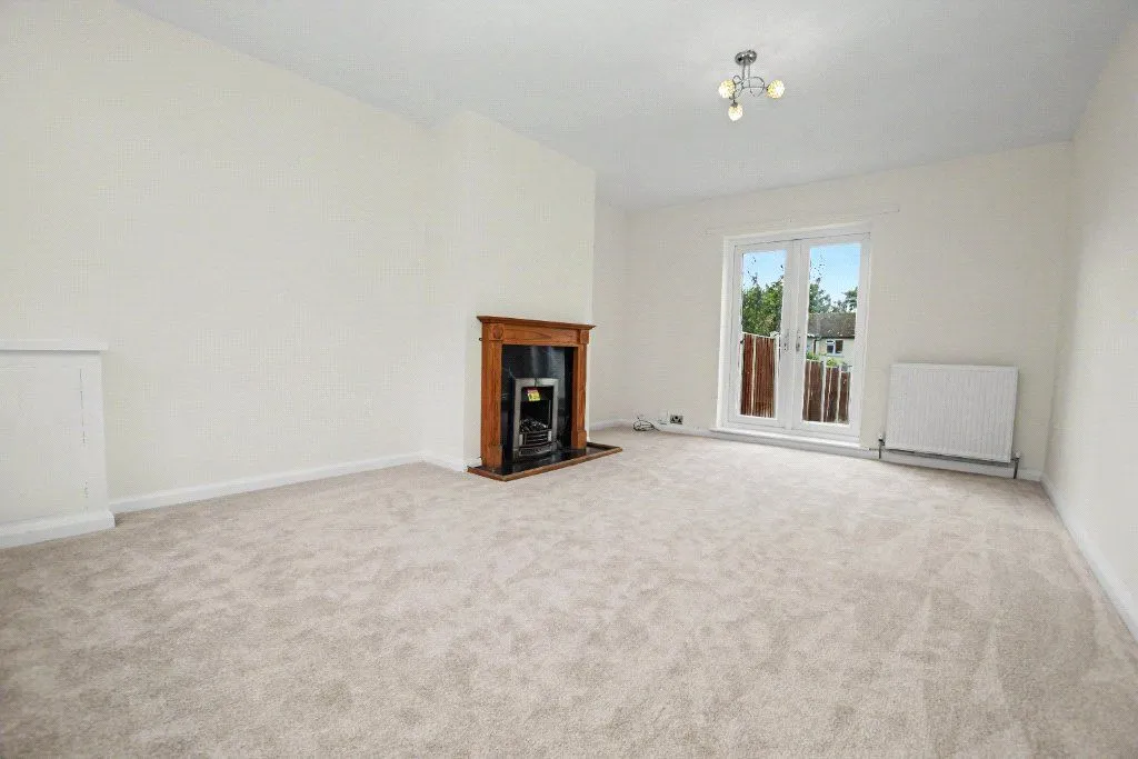 Marion Grove, Wakefield, WF2, photo 3