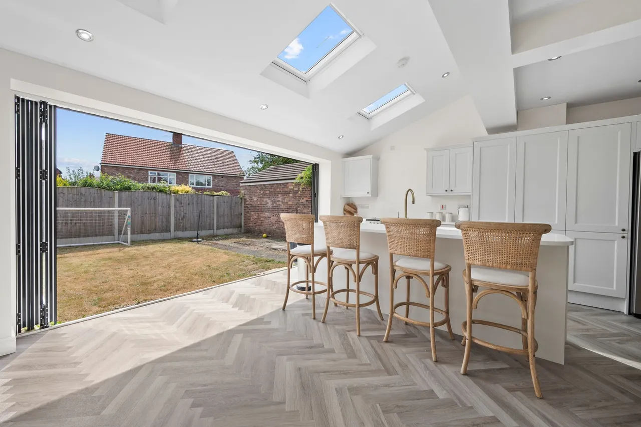 Hallows Avenue, Warrington, WA2 8EE, photo 13